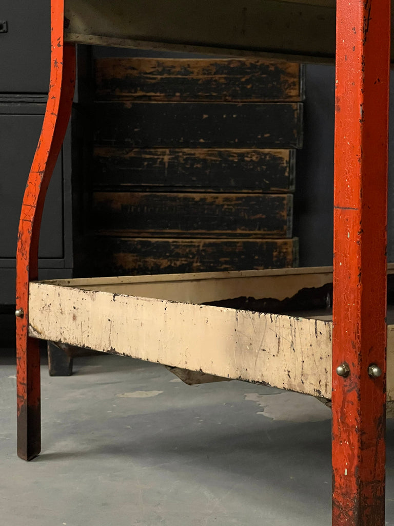 Large Vintage Retail Display Rack, Federal Bread Display Shelf, Tiered Metal Shelving, Bread Advertising
