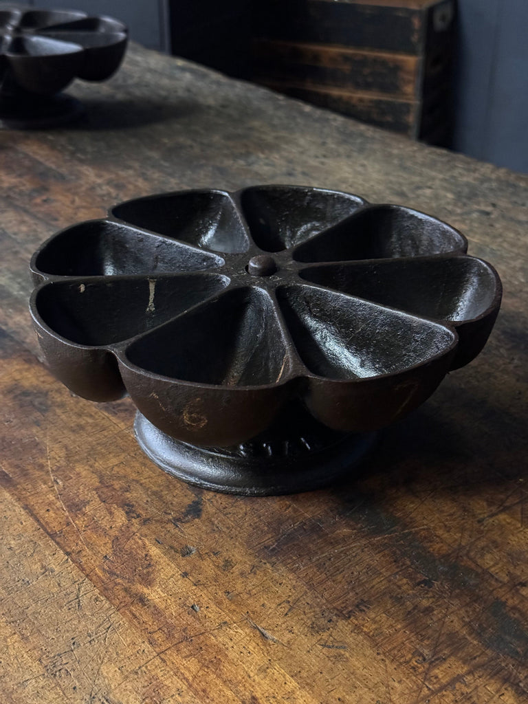Antique Nail Cup, Star Nail Cup, Cast Iron Nail Cup, Rotating Parts Bin, Industrial Storage, Cobblers Nail Caddy, Cobbler Tools