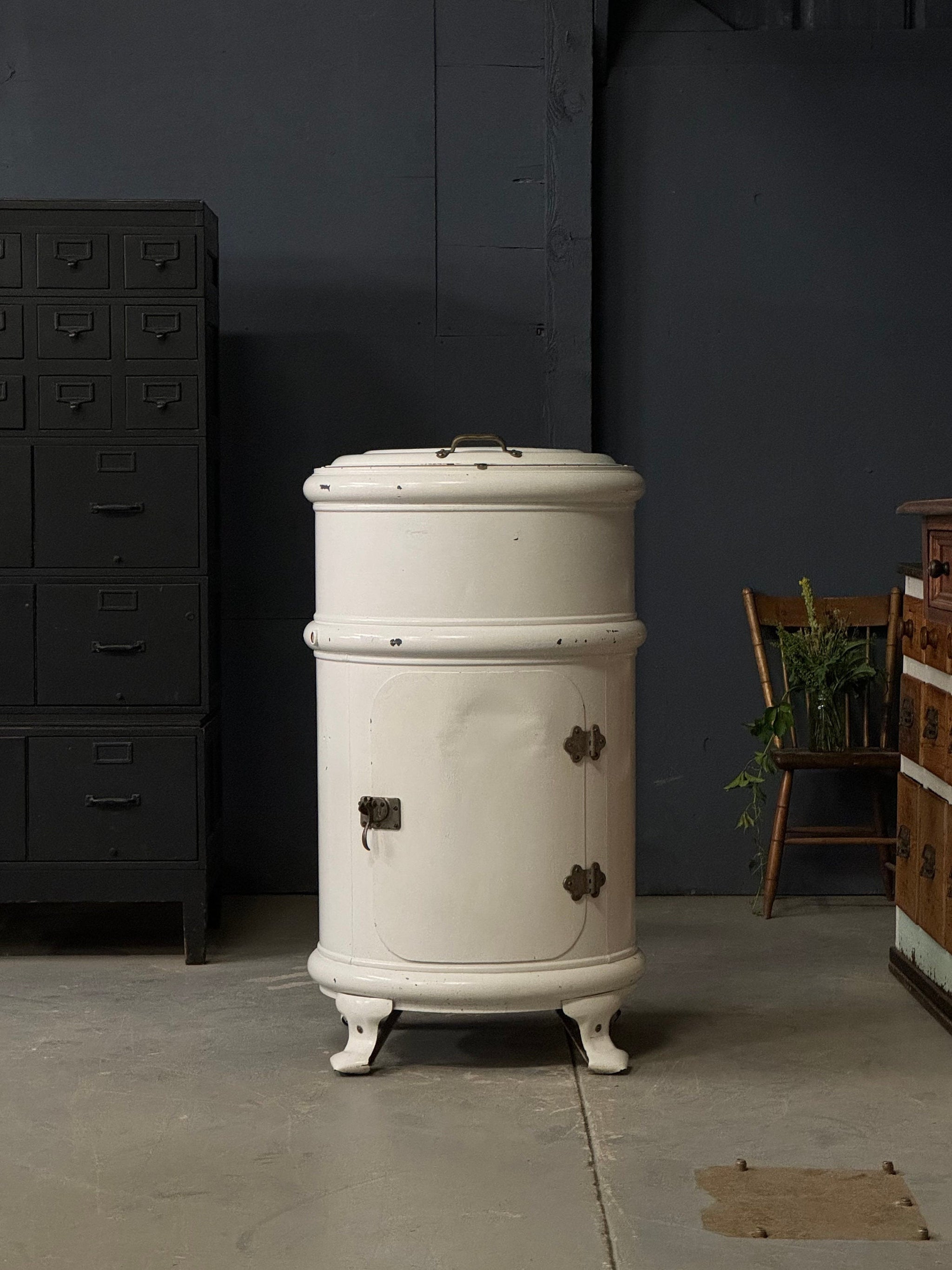 Antique Ice Box, White Frost Round Ice Chest, Metal Cooler, Beer