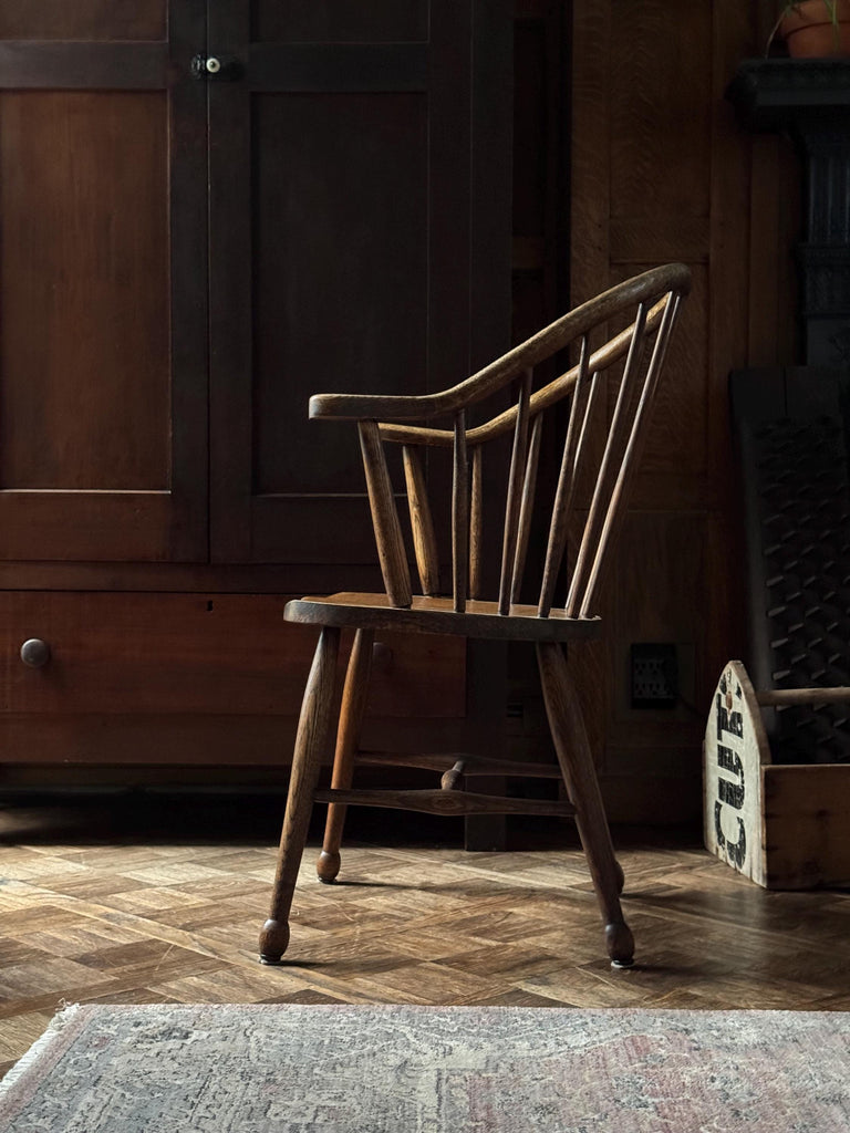 Antique Spindle Back Chairs, Set Of Four Dining Chairs, Tavern Chairs, Solid Wood Windsor Chairs, Desk Chairs, Jury Chairs, Club Chairs