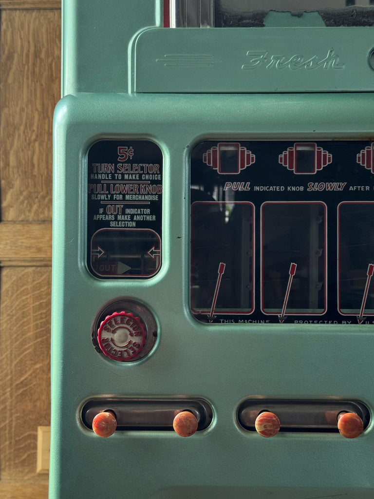 Vintage Stoner Candy Vending Machine, Movie Theater Model With Gum Selector, Nickel And Dime Candy Machine, Fresh Candy, Candy Coin OP