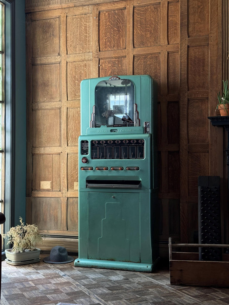 Vintage Stoner Candy Vending Machine, Movie Theater Model With Gum Selector, Nickel And Dime Candy Machine, Fresh Candy, Candy Coin OP