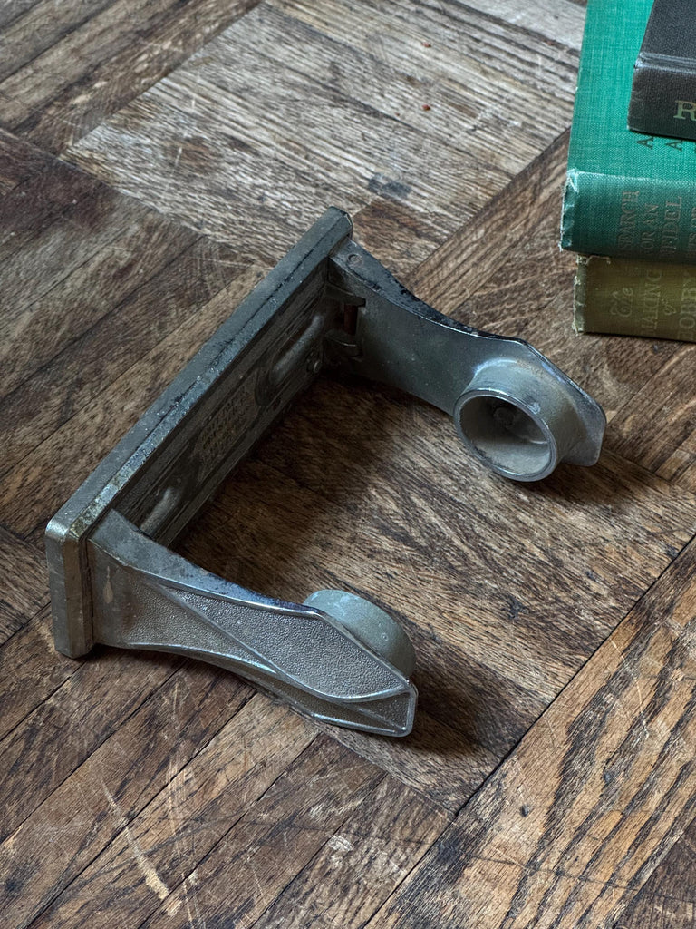 Antique Toilet Paper Holder, 1931 Scott Paper Co. Chester PA, Toilet Paper Roll Dispenser, Antique Bathroom Fixture