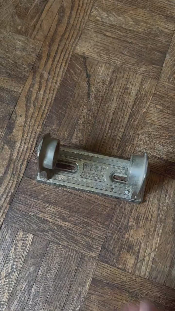 Antique Toilet Paper Holder, 1931 Scott Paper Co. Chester PA, Toilet Paper Roll Dispenser, Antique Bathroom Fixture